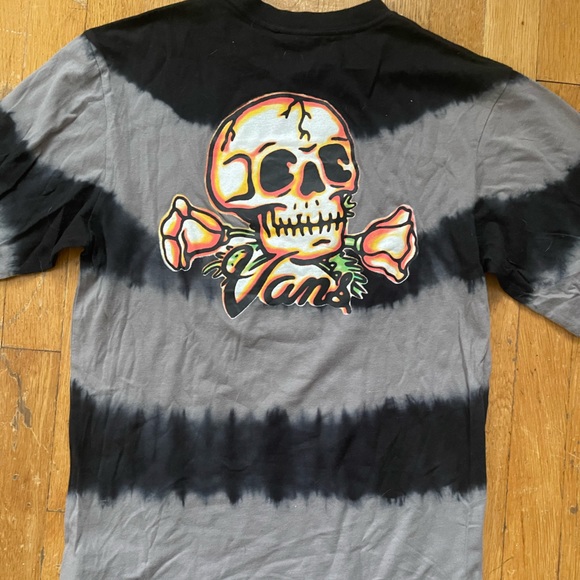 NWT Vans Skull Long Sleeve Tee - Picture 2 of 5